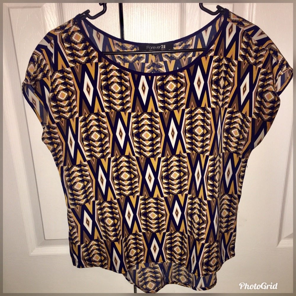 Patterned flow work shirt